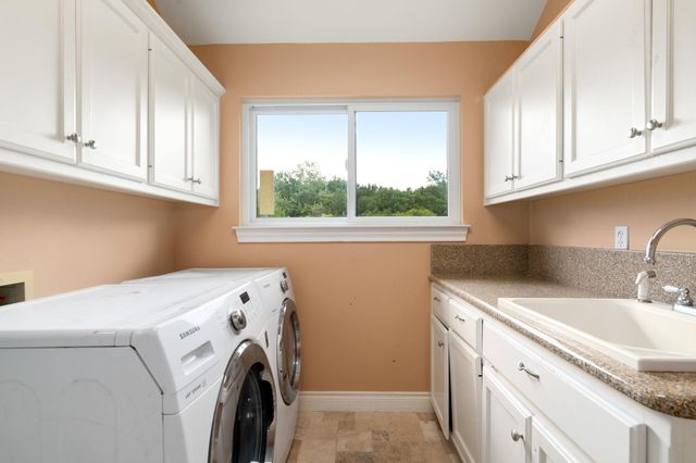 2716 Bartons Bluff LN, Austin, TX 78746