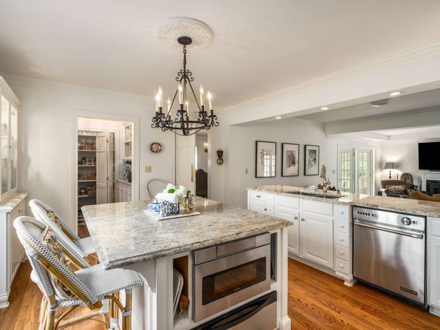 305 Davidson Rd, Nashville, TN 37205