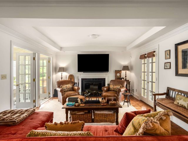 305 Davidson Rd, Nashville, TN 37205