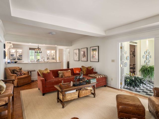 305 Davidson Rd, Nashville, TN 37205