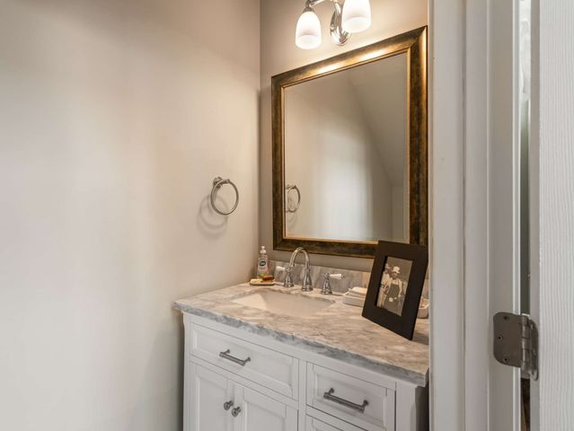 305 Davidson Rd, Nashville, TN 37205