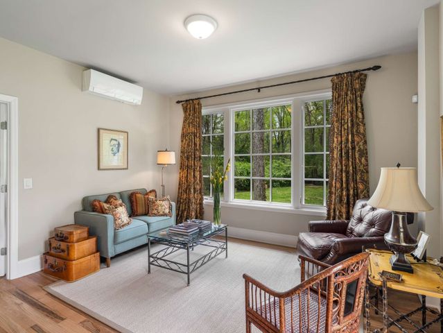 305 Davidson Rd, Nashville, TN 37205