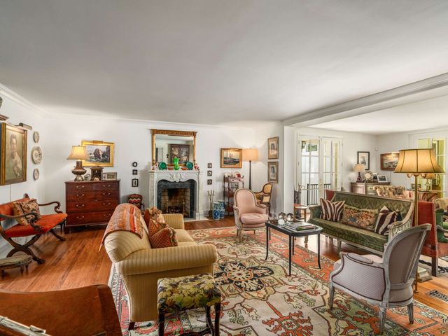 305 Davidson Rd, Nashville, TN 37205