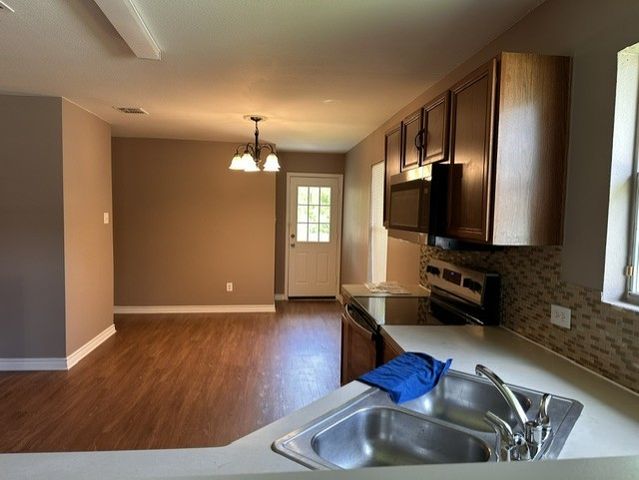 4021 Shawnee Trail, Heartland, TX 75126