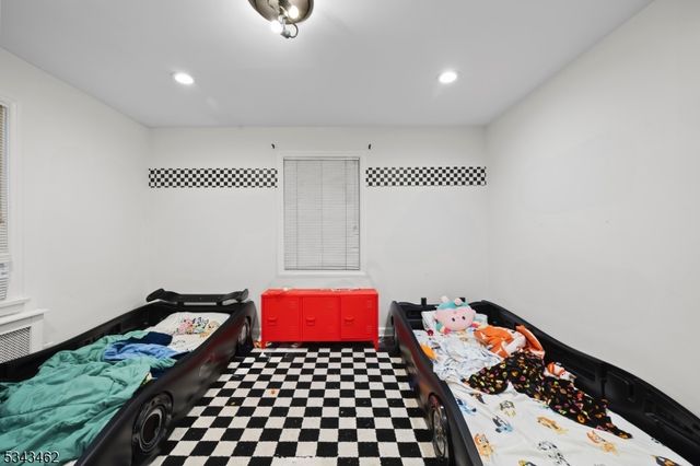 2080 Jones Rd, Fort Lee Boro, NJ 07024