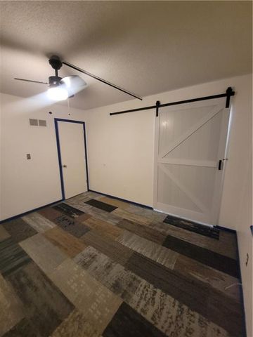 10436 E 41st Street, Kansas City, MO 64133