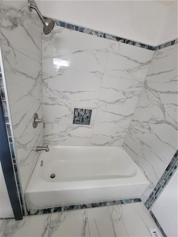 10436 E 41st Street, Kansas City, MO 64133