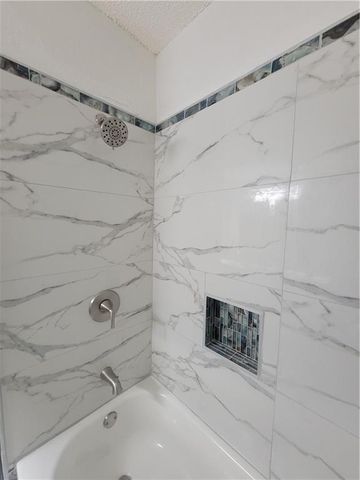 10436 E 41st Street, Kansas City, MO 64133