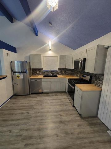 10436 E 41st Street, Kansas City, MO 64133