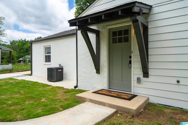 2001 HENRY CRUMPTON DRIVE, Birmingham, AL 35211