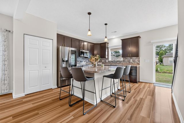 1549 Lewes Castle Drive, Grove City, OH 43123