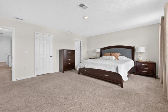 1549 Lewes Castle Drive, Grove City, OH 43123