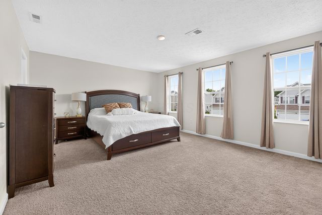 1549 Lewes Castle Drive, Grove City, OH 43123