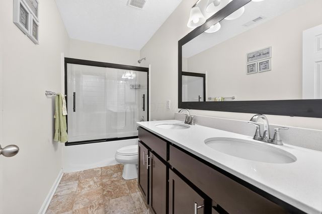 1549 Lewes Castle Drive, Grove City, OH 43123