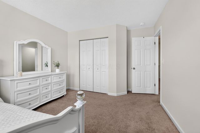 1549 Lewes Castle Drive, Grove City, OH 43123