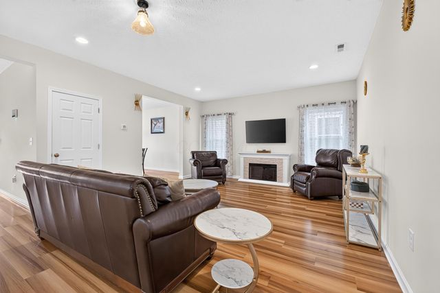 1549 Lewes Castle Drive, Grove City, OH 43123