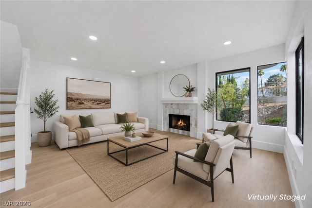 2720 Baycliff Court 2, Las Vegas, NV 89117