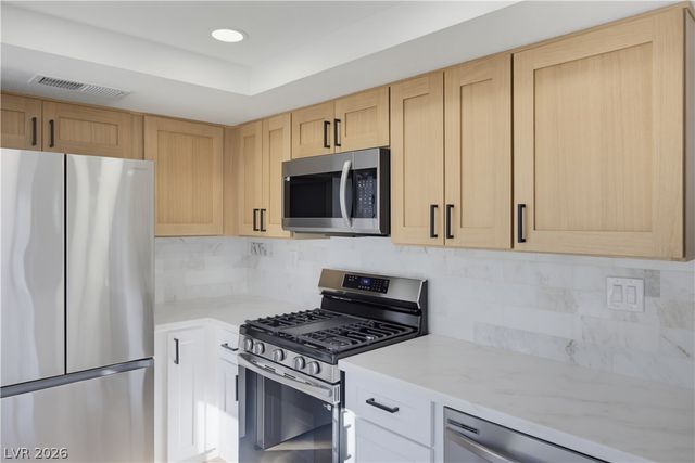 2720 Baycliff Court 2, Las Vegas, NV 89117