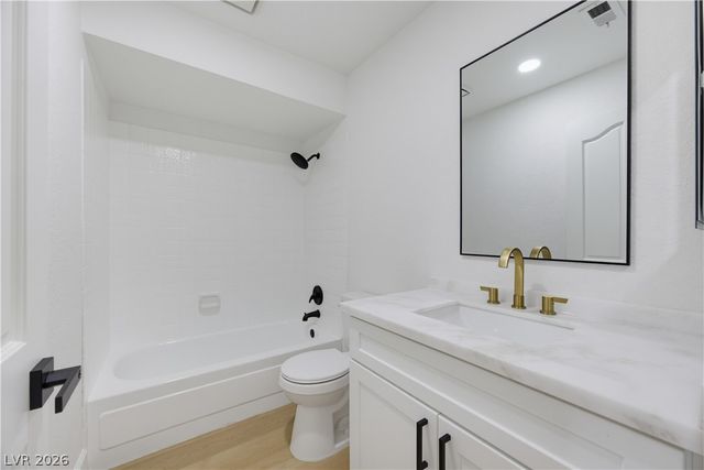 2720 Baycliff Court 2, Las Vegas, NV 89117