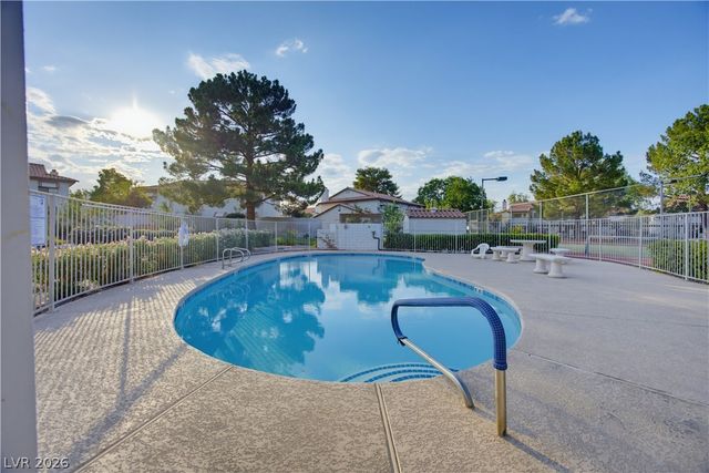 2720 Baycliff Court 2, Las Vegas, NV 89117