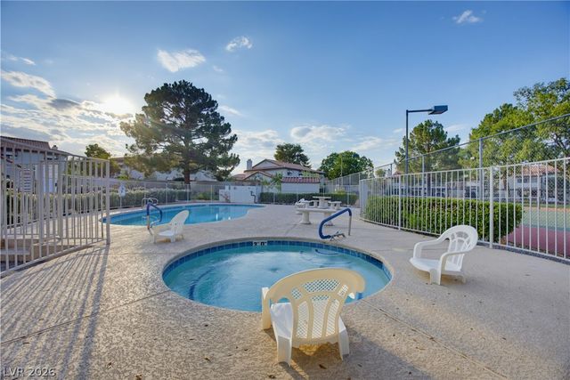 2720 Baycliff Court 2, Las Vegas, NV 89117