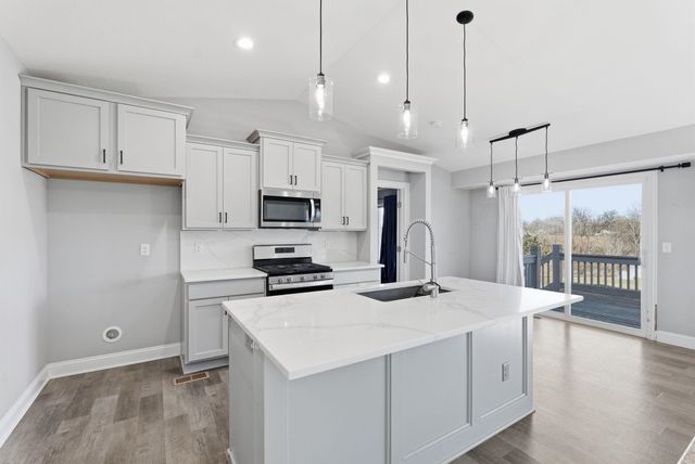 1711 S Bedford St, Wichita, KS 67207