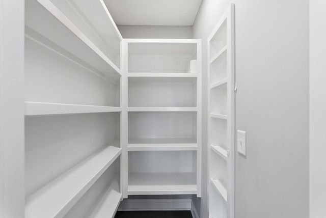 1711 S Bedford St, Wichita, KS 67207