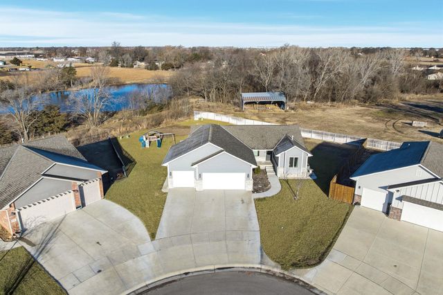 1711 S Bedford St, Wichita, KS 67207