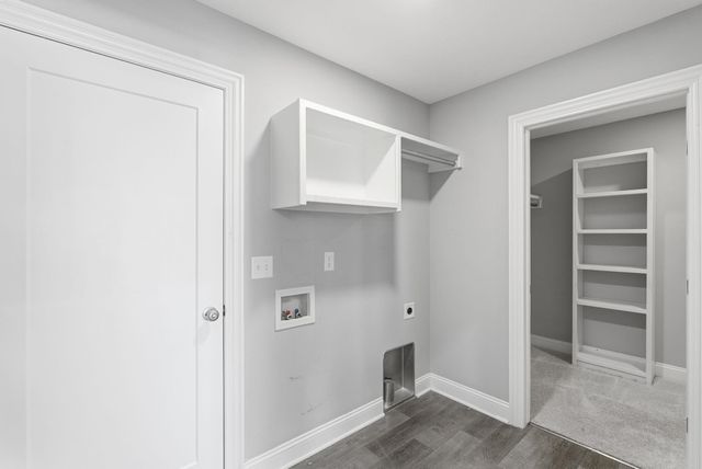 1711 S Bedford St, Wichita, KS 67207