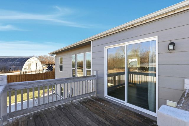 1711 S Bedford St, Wichita, KS 67207