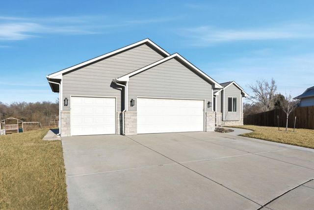 1711 S Bedford St, Wichita, KS 67207