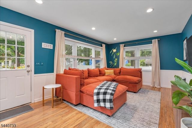 59 Shady Ln, Fanwood Boro, NJ 07023