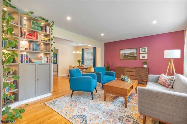 59 Shady Ln, Fanwood Boro, NJ 07023