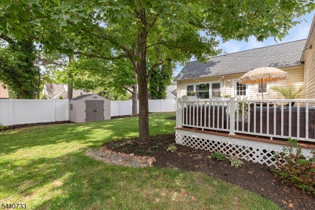 59 Shady Ln, Fanwood Boro, NJ 07023