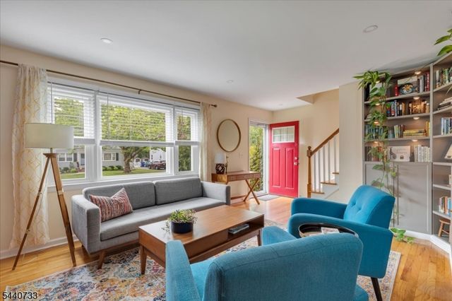 59 Shady Ln, Fanwood Boro, NJ 07023