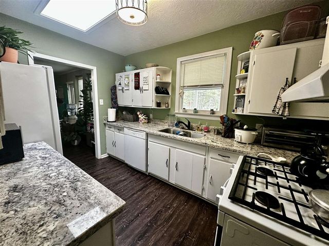 930 Alamo Street, Lake Charles, LA 70601