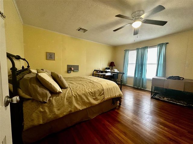 930 Alamo Street, Lake Charles, LA 70601