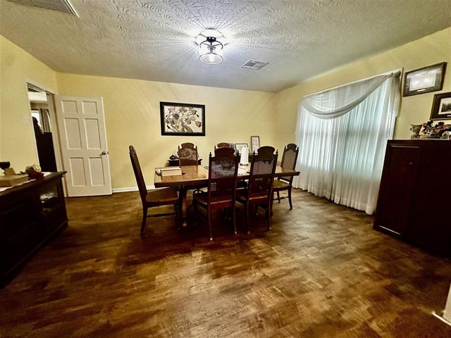 930 Alamo Street, Lake Charles, LA 70601