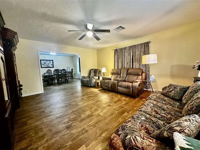 930 Alamo Street, Lake Charles, LA 70601