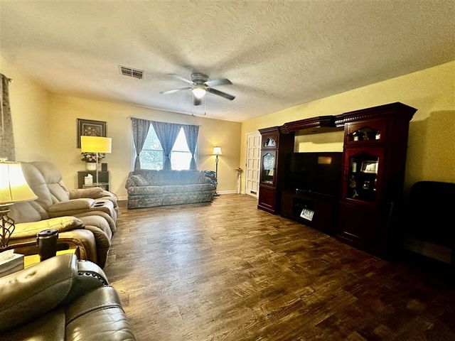 930 Alamo Street, Lake Charles, LA 70601