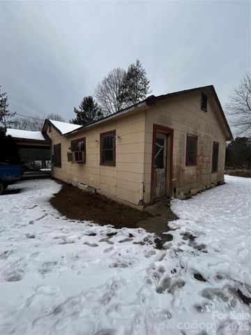 3370 Rocky Road, Gamewell, NC 28645