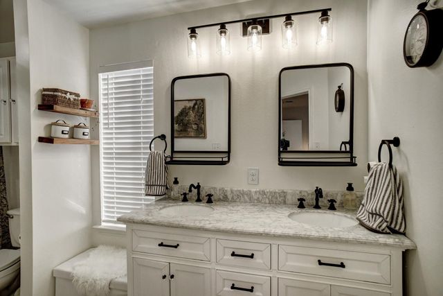 104 Trapper TRL, Bastrop, TX 78602