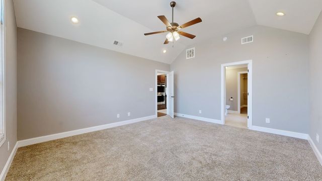 161 Roanoke Station Cir, Clarksville, TN 37043