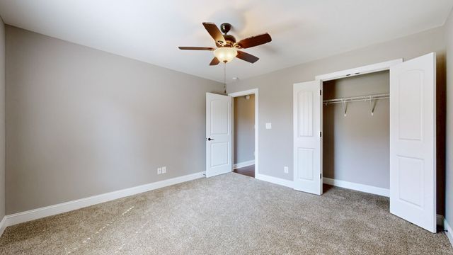 161 Roanoke Station Cir, Clarksville, TN 37043