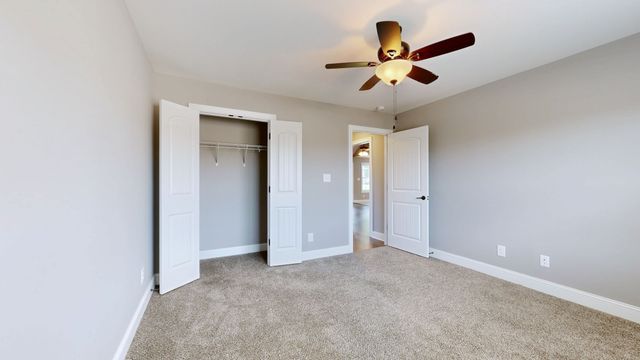 161 Roanoke Station Cir, Clarksville, TN 37043