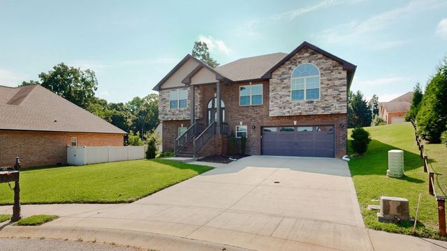 161 Roanoke Station Cir, Clarksville, TN 37043