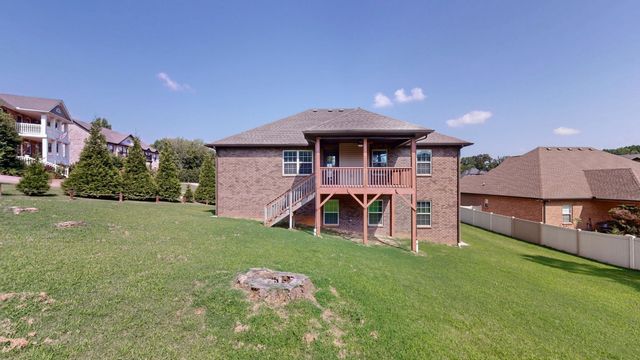 161 Roanoke Station Cir, Clarksville, TN 37043