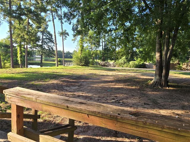702 Saint Lawrence River Road, Conroe, TX 77316