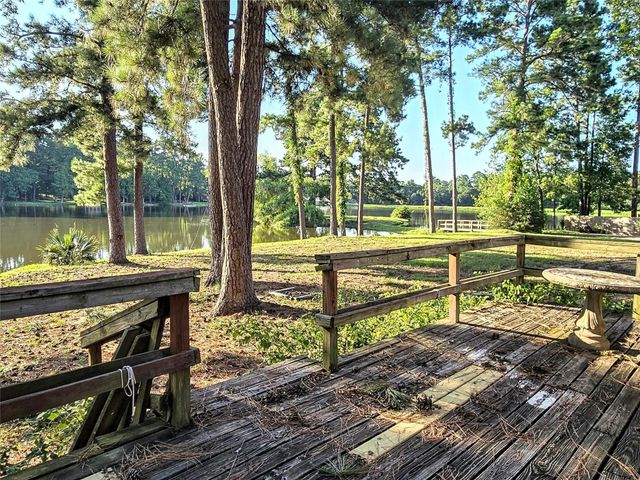 702 Saint Lawrence River Road, Conroe, TX 77316