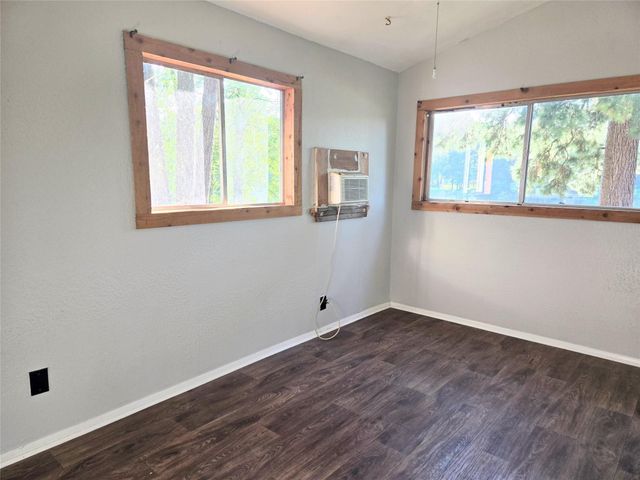 702 Saint Lawrence River Road, Conroe, TX 77316